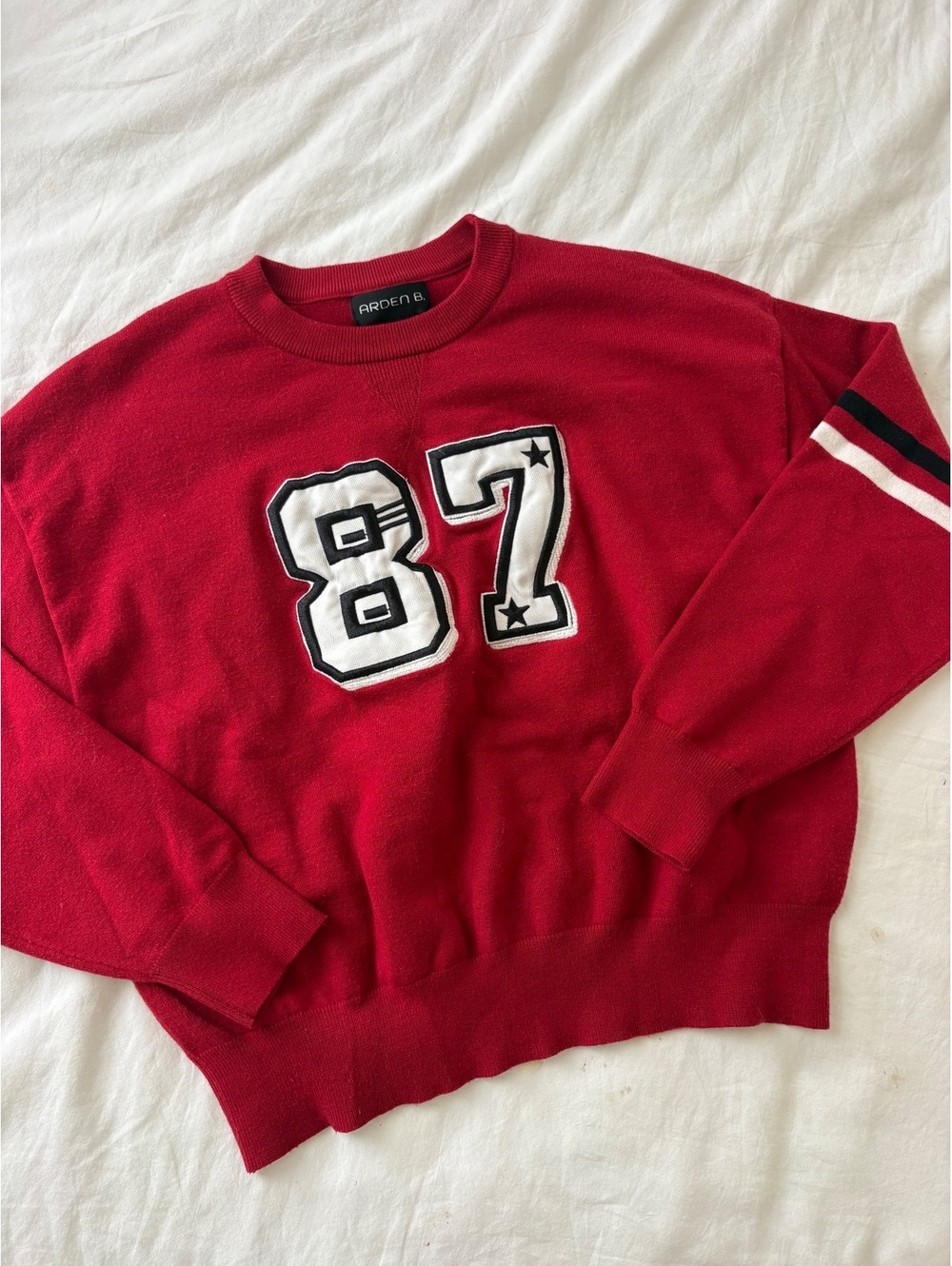 really cute red 87 baggy sweater